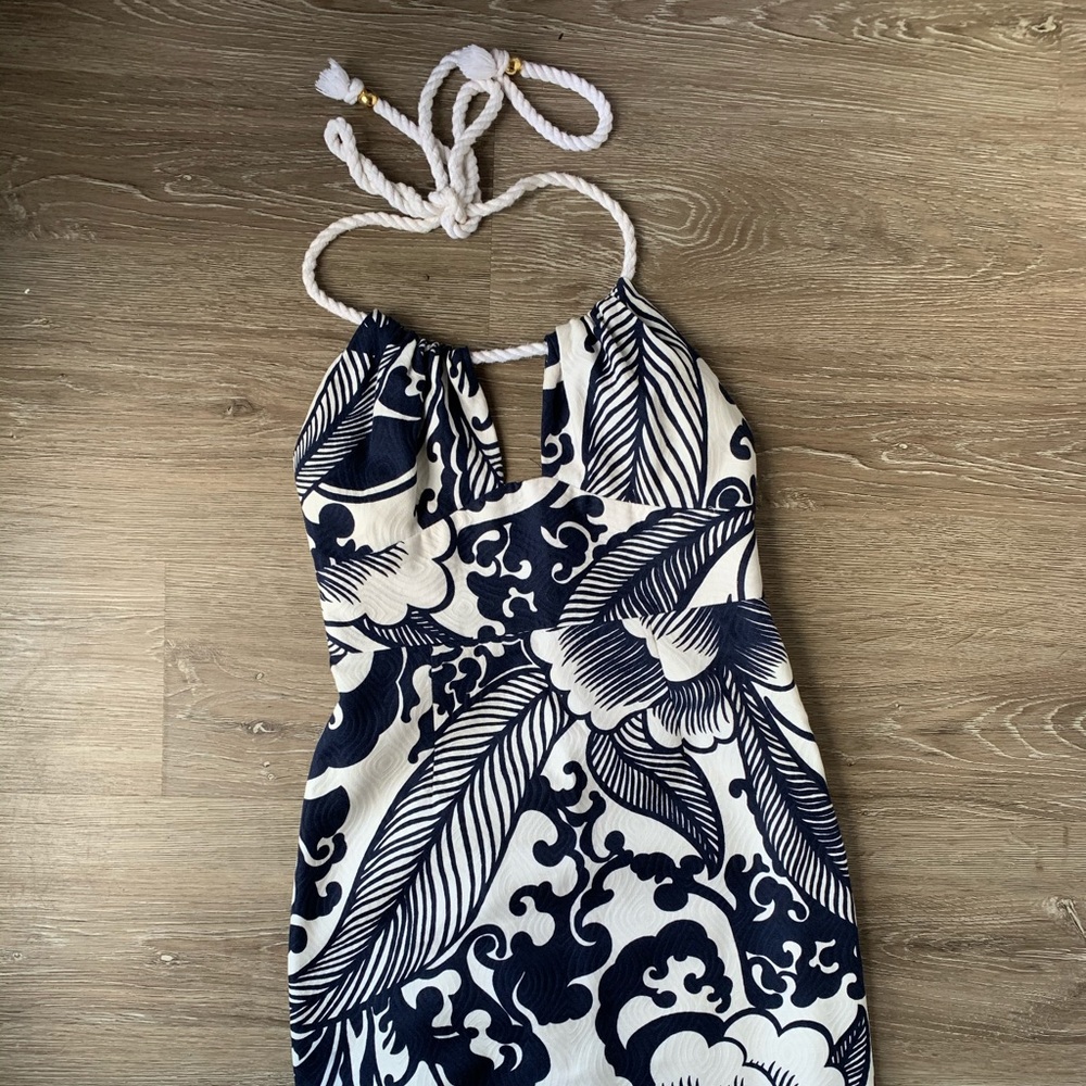 Milky of New York Gorgeous Long Keyhole Dress